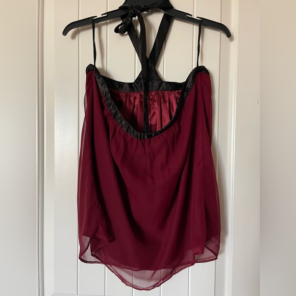 Burgundy sheer top with lining. - Picture 2 of 2
